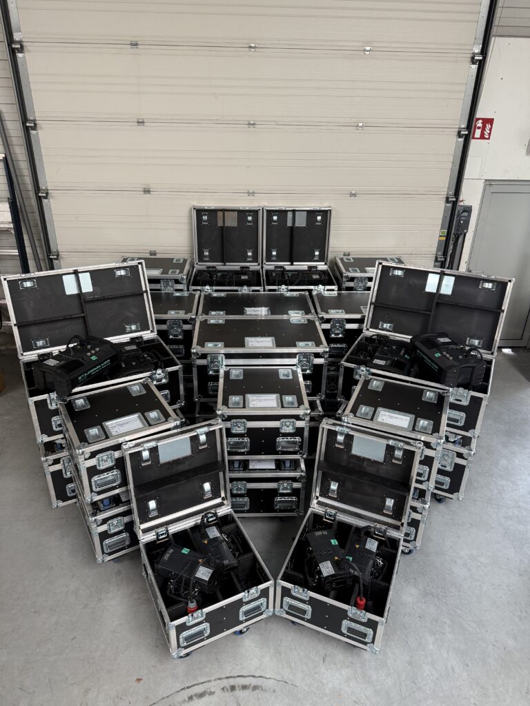 Dry Hire,licht en geluid huren,geluidsverhuur,lichtverhuur,audiovisueel huren,dj gear huren,event techniek Bongers Beeld, Licht, Geluid B.V. 1